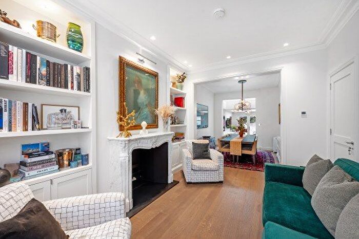 4 Bedroom Property To Rent In Waldemar Avenue, London, SW6