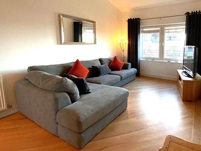 2 Bedroom Flat To Rent In Meggetland View, Craiglockhart, Edinburgh, EH14