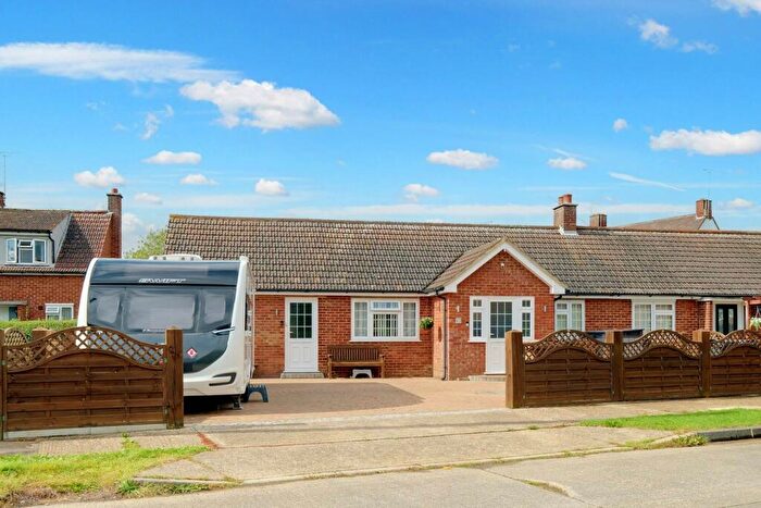 3 Bedroom Semi-Detached Bungalow For Sale In Kirkmans Road, Galleywood, Chelmsford, CM2