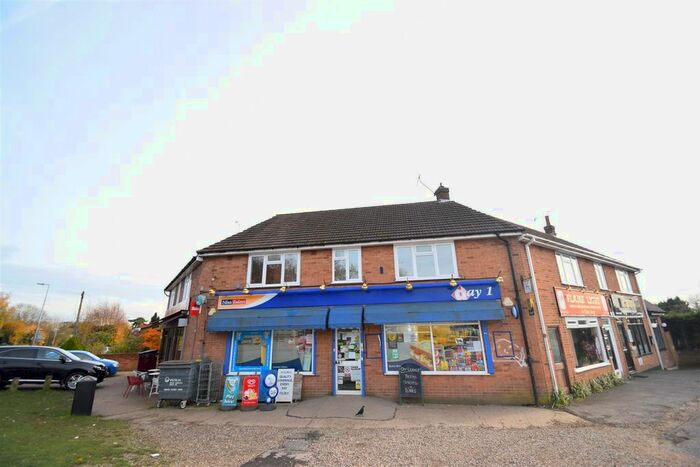 2 Bedroom Maisonette To Rent In Chiswell Green, St Albans, AL2