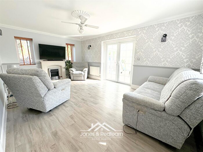 4 Bedroom Detached House For Sale In Gwellyn Avenue, Kinmel Bay, LL18