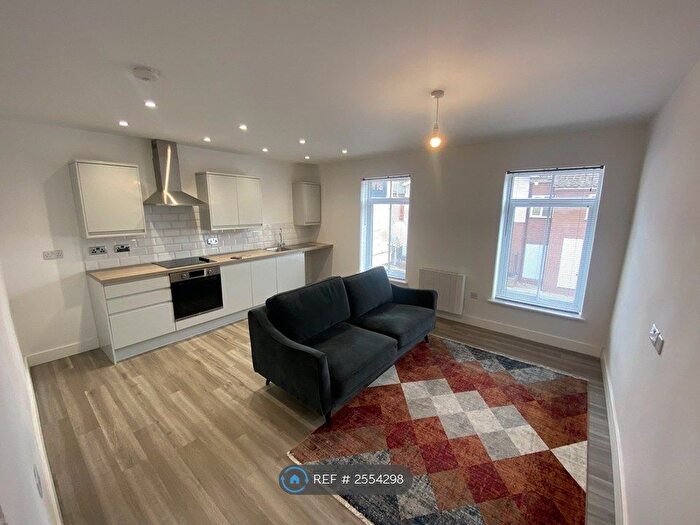 2 Bedroom Flat To Rent In Victoria Street, Crewe, CW1