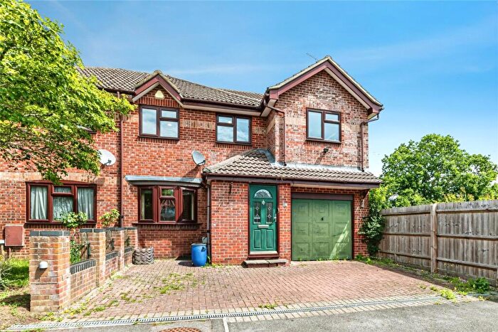 4 Bedroom Detached House For Sale In Strawberry Fields, Bramley, Tadley, Hampshire, RG26