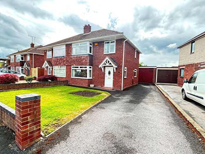 3 Bedroom Semi Detached House For Sale In Nine Elms Road, Longlevens, GL2