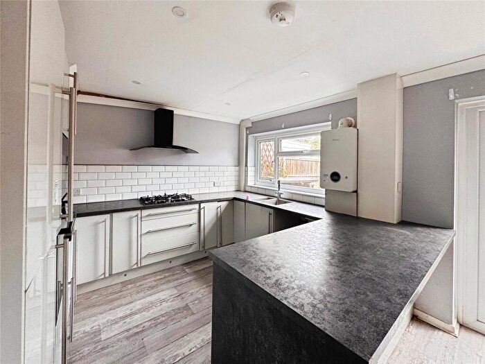 3 Bedroom Terraced House For Sale In Rycaut Close, Gillingham, Kent, ME8