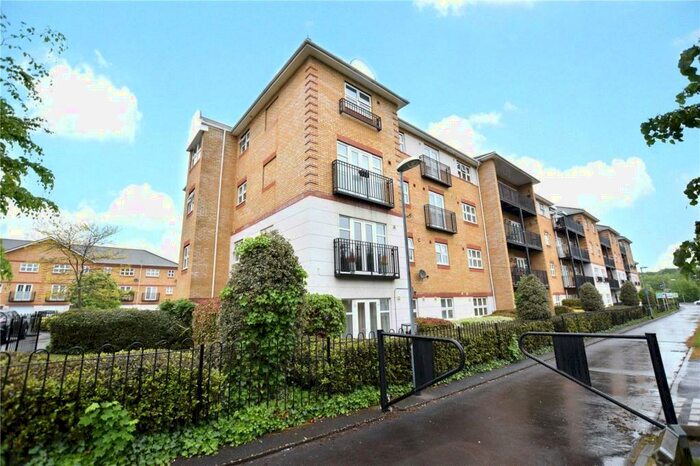 2 Bedroom Apartment To Rent In Ogden Park, Bracknell, Berkshire, RG12