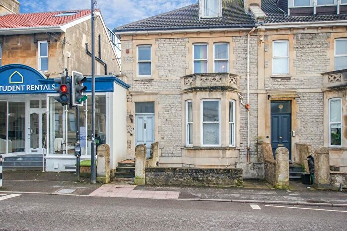 1 Bedroom Flat For Sale In Newbridge Road, Bath, Somerset, BA1