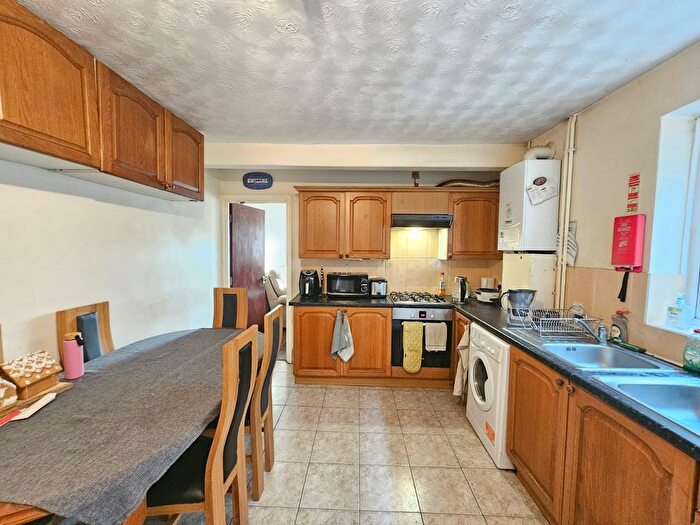 6 Bedroom Property To Rent In Rigby Road, Southampton, SO17