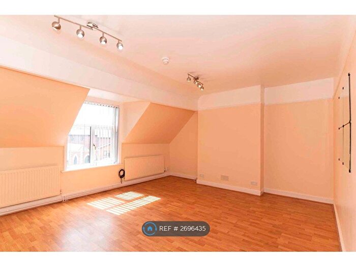 1 Bedroom Flat To Rent In London Road, Newcastle-Under-Lyme, ST5