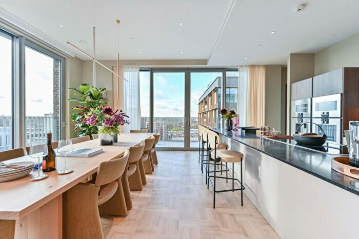 3 Bedroom Penthouse To Rent In Bloom West Penthouse, Nine Elms, London, SW11