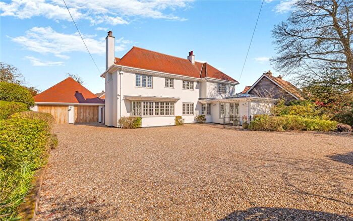 5 Bedroom Detached House For Sale In Cromer Road, Holt, Norfolk, NR25