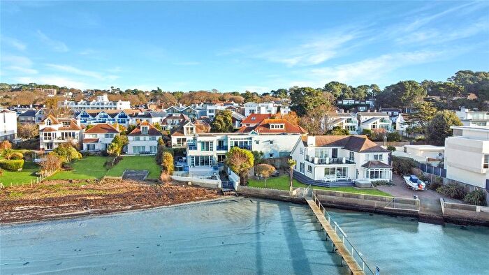 4 Bedroom Detached House For Sale In Gardens Road, Poole, Dorset, BH14