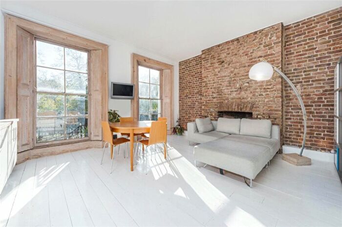 1 Bedroom Flat To Rent In Oakley Square, Camden, NW1