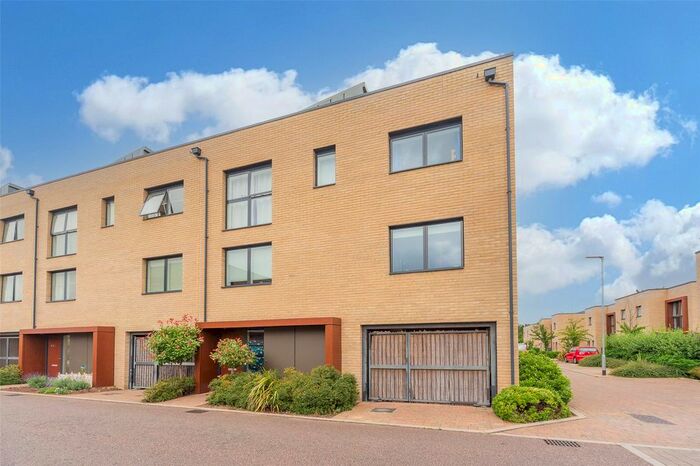 4 Bedroom Terraced House To Rent In Glebe Farm Drive, Trumpington, Cambridge, CB2