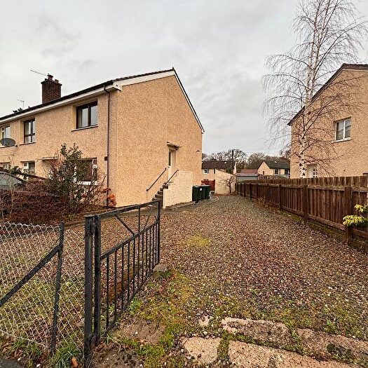 2 Bedroom Flat To Rent In Douglas Road, Scone, Perthshire, PH2