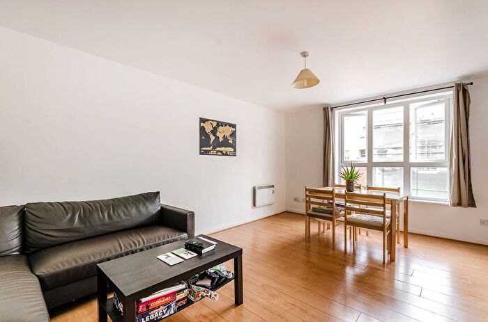 2 Bedroom Flat To Rent In Church Road, Acton, London, W3