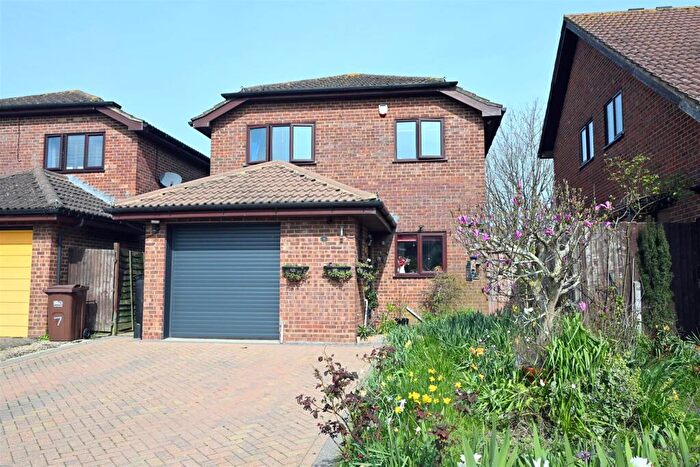 4 Bedroom Detached House For Sale In Knights Garden, Hailsham, BN27