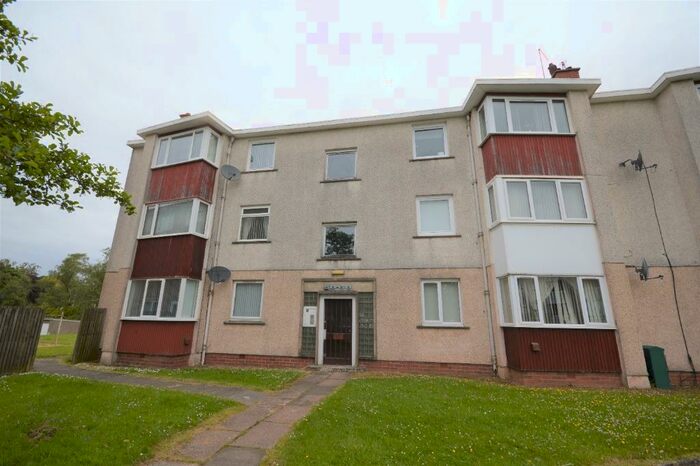 2 Bedroom Flat To Rent In Quebec Drive, East Kilbride, South Lanarkshire, G75