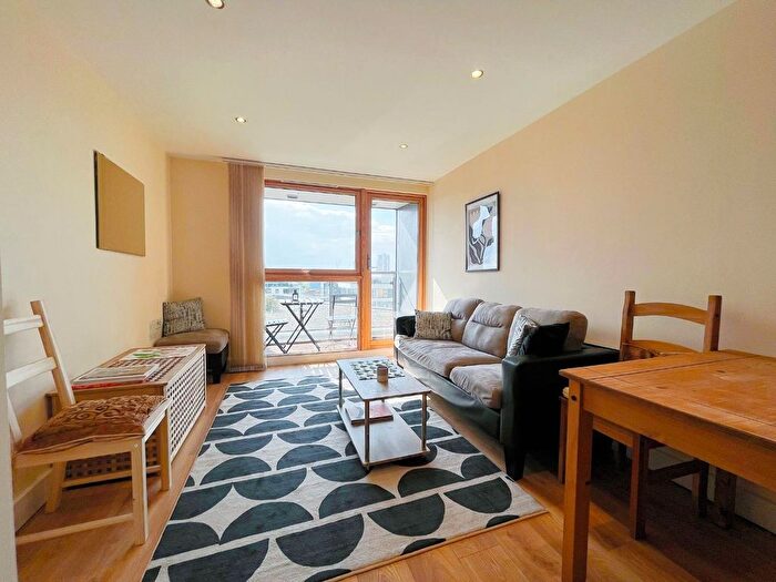 1 Bedroom Flat To Rent In Cartier House, The Boulevard, Leeds, LS10