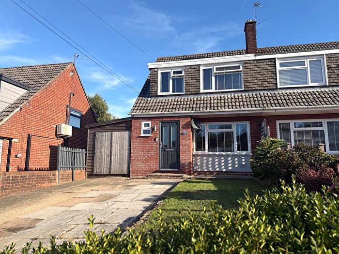 3 Bedroom Semi Detached House For Sale In Rosemount Lane, Honiton, EX14
