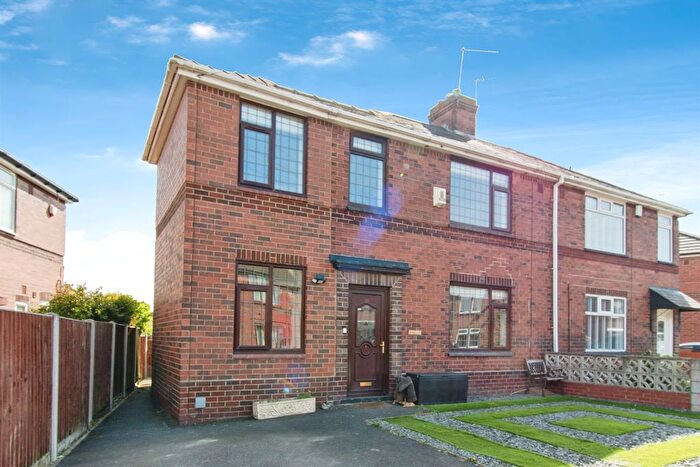 4 Bedroom Semi-Detached House For Sale In Fairfield, Fairburn, Knottingley, WF11