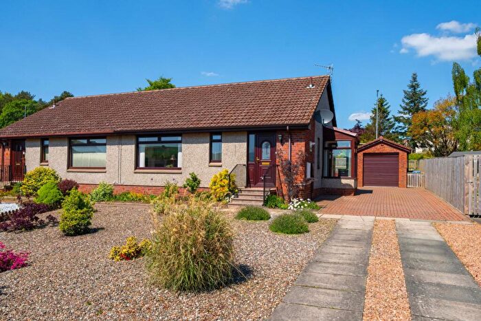2 Bedroom Semi Detached House For Sale In Gib Gardens, Cupar, KY15