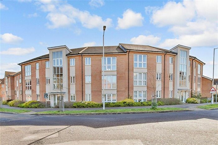 2 Bedroom Flat For Sale In Thistle Hill Way, Minster On Sea, Sheerness, Kent, ME12