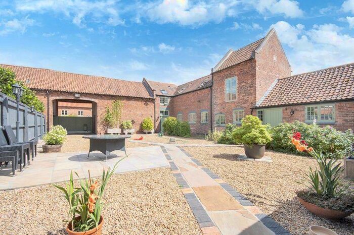 4 Bedroom Detached House For Sale In Old London Road, West Drayton, Retford, DN22