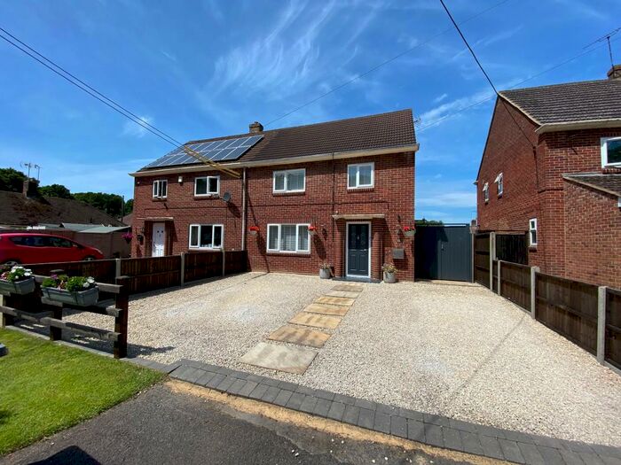 3 Bedroom Semi-Detached House For Sale In Weir Road, Hartley Wintney, Hook, RG27