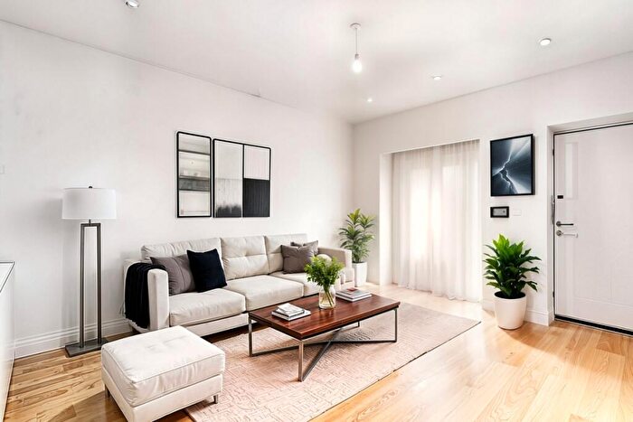 2 Bedroom House To Rent In Bredhurst Close, London, SE20