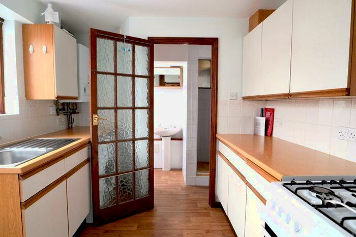 2 Bedroom Flat To Rent In Riley Road, Brighton, BN2