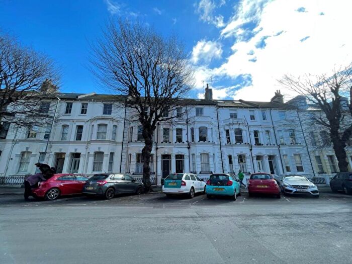 2 Bedroom Flat To Rent In Tisbury Road, Hove, East Sussex, BN3