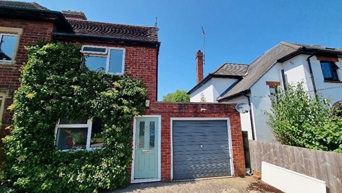 1 Bedroom Semi-Detached House To Rent In Bloxham Road, Banbury, OX16