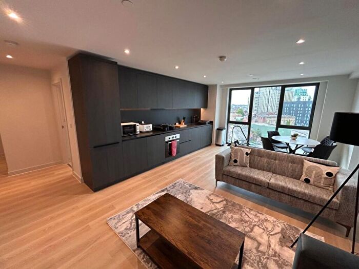 2 Bedroom Apartment To Rent In Waterhouse Gardens, Dutton Street, Manchester, M3