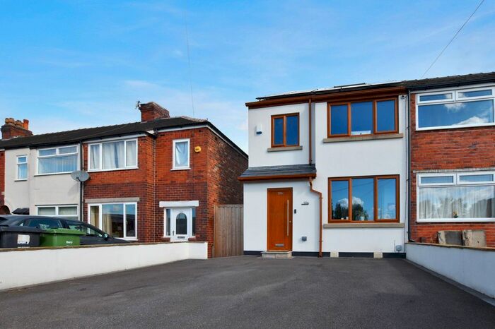 4 Bedroom Mews To Rent In Stopes Road, Radcliffe, Manchester, M26