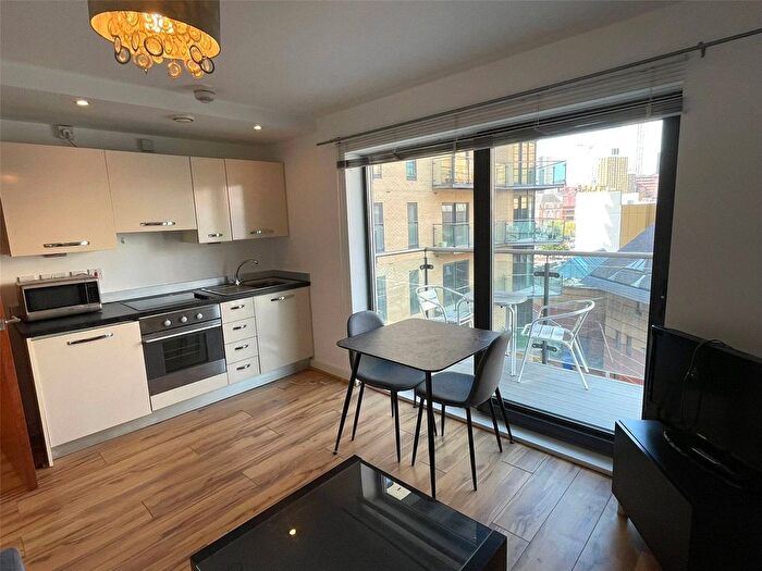 1 Bedroom Flat For Sale In Skyline, St Peter Street, Leeds, LS9