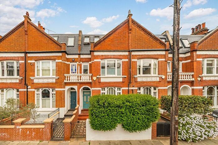 5 Bedroom Property For Sale In Bowerdean Street, London, SW6