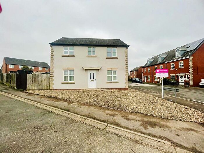 3 Bedroom Detached House To Rent In Thoresby Road, Mansfield Woodhouse, Mansfield, NG19