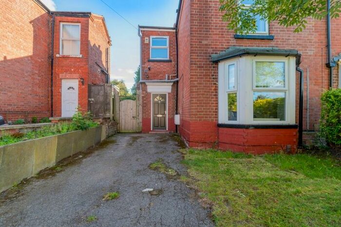 4 Bedroom Semi-Detached House To Rent In Lamartine Street, Nottingham, NG3