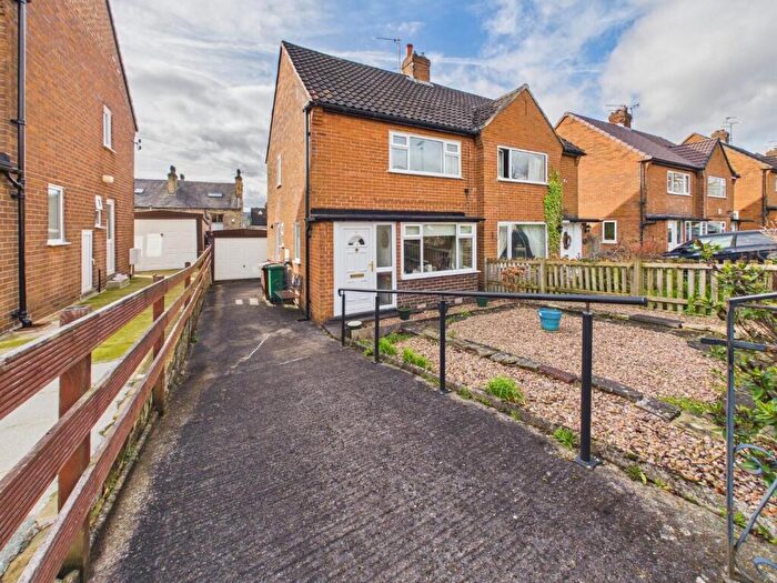 2 Bedroom Semi Detached House For Sale In Springfield Grove, Bingley, BD16