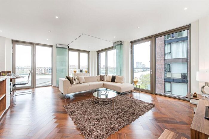2 Bedroom Flat To Rent In Capital Building, Embassy Gardens, New Union Square, Nine Elms, London, SW11