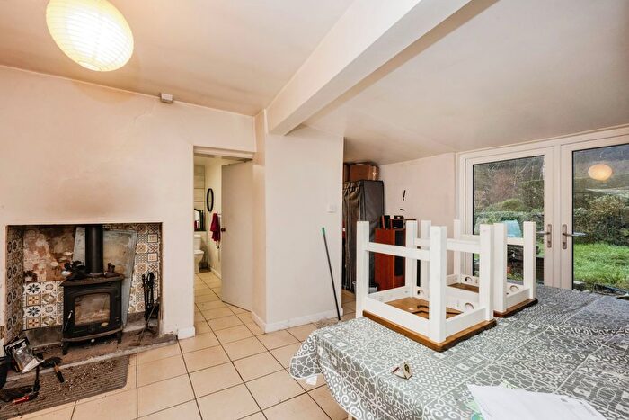 3 Bedroom End Of Terrace House For Sale In Heol Gwys, Upper Cwmtwrch, Swansea, Powys, SA9