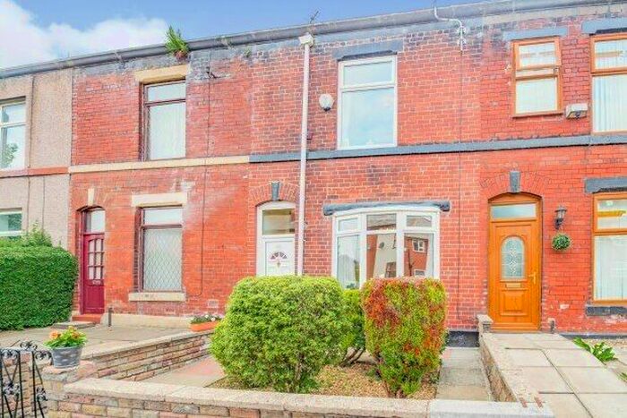 2 Bedroom Property To Rent In Lord Street, Bury, BL9