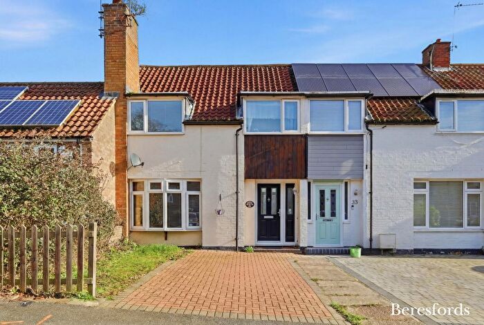 3 Bedroom Terraced House For Sale In Morris Avenue, Billericay, CM11