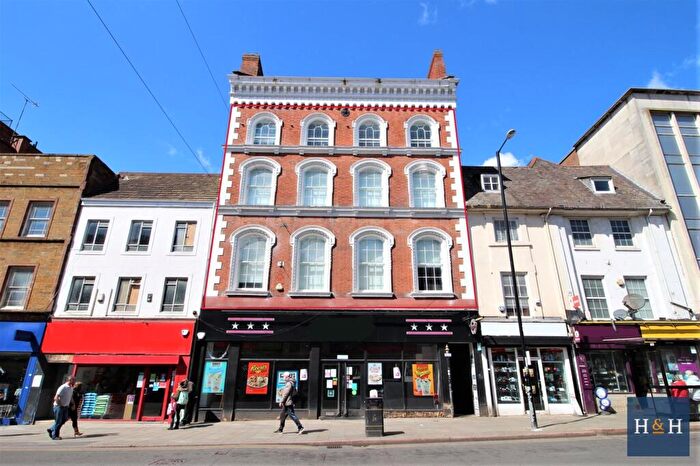 2 Bedroom Apartment To Rent In The Drapery, Town Centre -, NN1