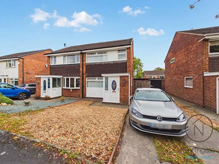 3 Bedroom Semi-Detached House For Sale In Forfar Close, Darlington, DL1