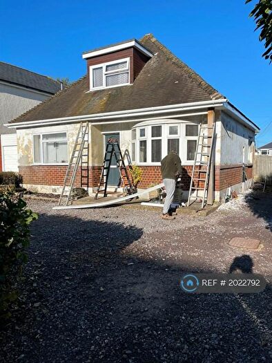 3 Bedroom Bungalow To Rent In Bournemouth, Bournemouth, BH10
