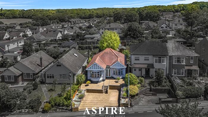 2 Bedroom Detached Bungalow For Sale In Daws Heath Road, Benfleet, SS7