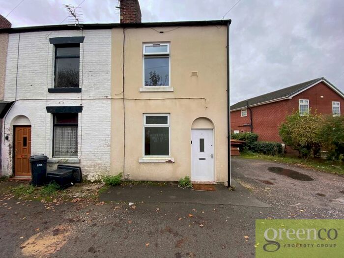 2 Bedroom End Of Terrace House To Rent In Old Sirs, Westhoughton, Bolton, BL5