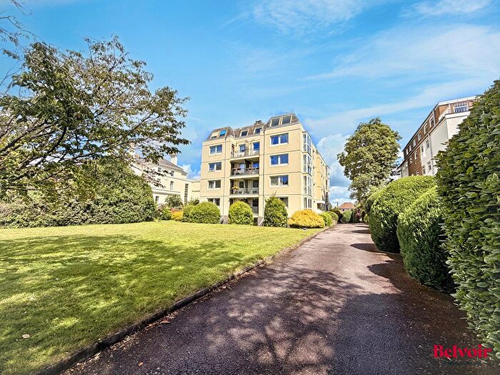 2 Bedroom Flat For Sale In Pittville Circus Road, Cheltenham, GL52